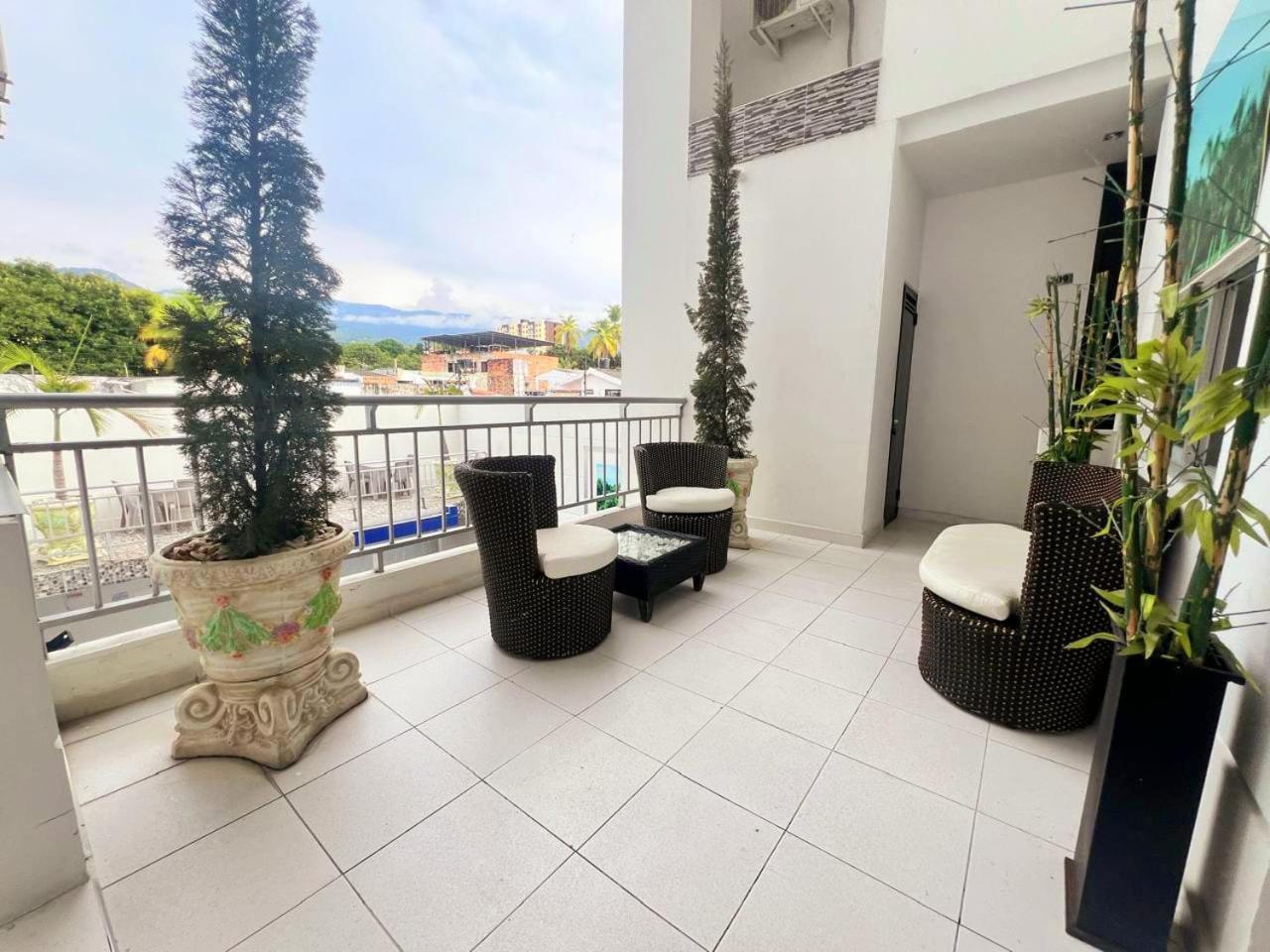Hotel Suite Royal Melgar Ngoại thất bức ảnh