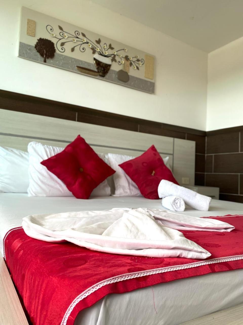 Hotel Suite Royal Melgar Ngoại thất bức ảnh