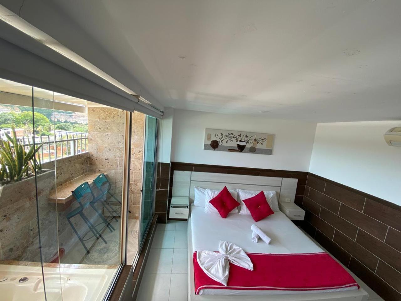 Hotel Suite Royal Melgar Ngoại thất bức ảnh