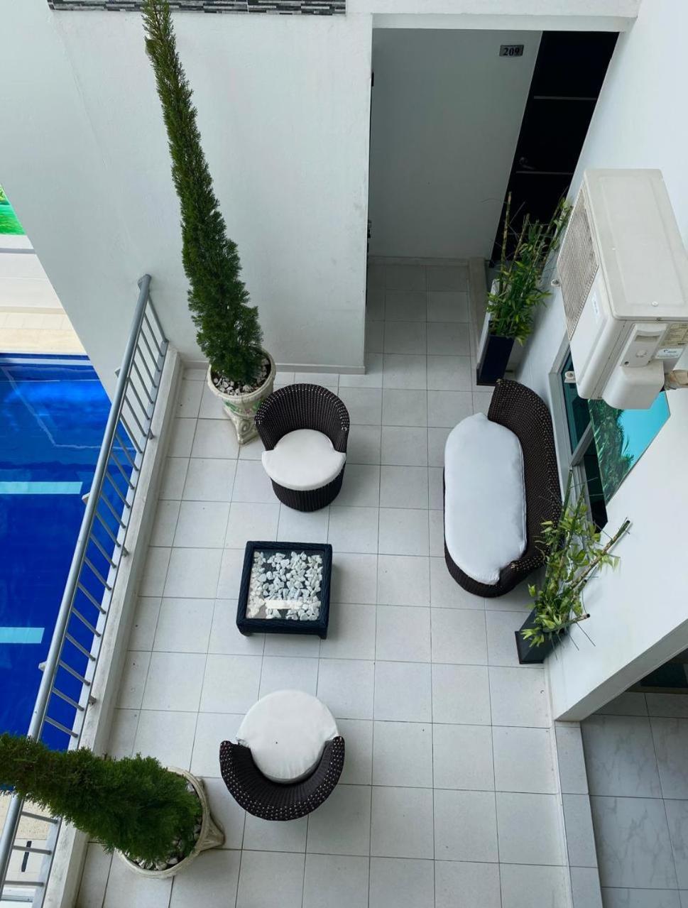 Hotel Suite Royal Melgar Ngoại thất bức ảnh
